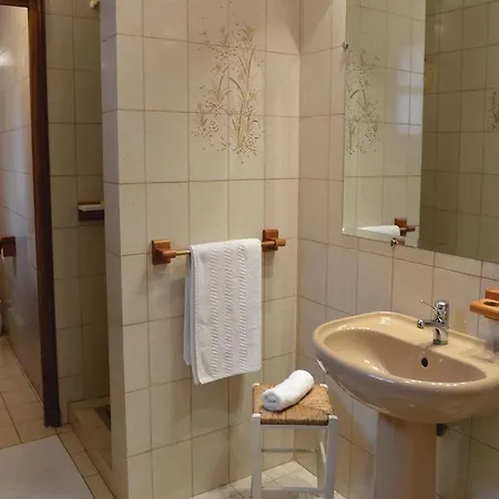 Three-bedroom Holiday In * 勒布鲁茨